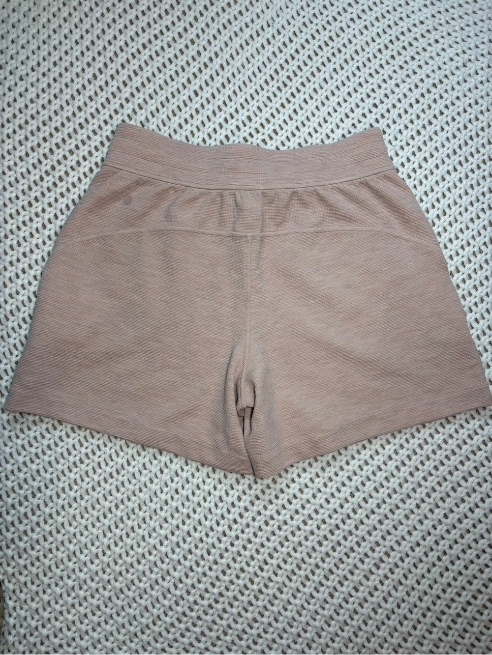 lululemon scuba high rise short 5” waffle in heathered mink berry size medium